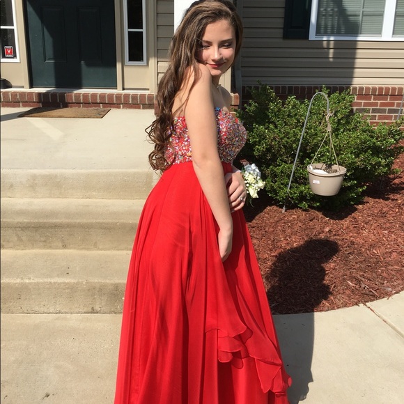 PROM DRESS - Picture 2 of 2